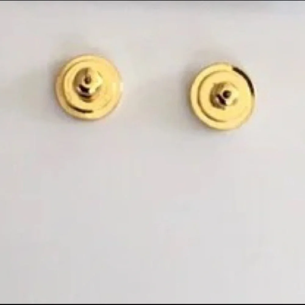 🔥🔥Tory Burch Authentic Earrings At Awesome Prices To Buy Now & Save